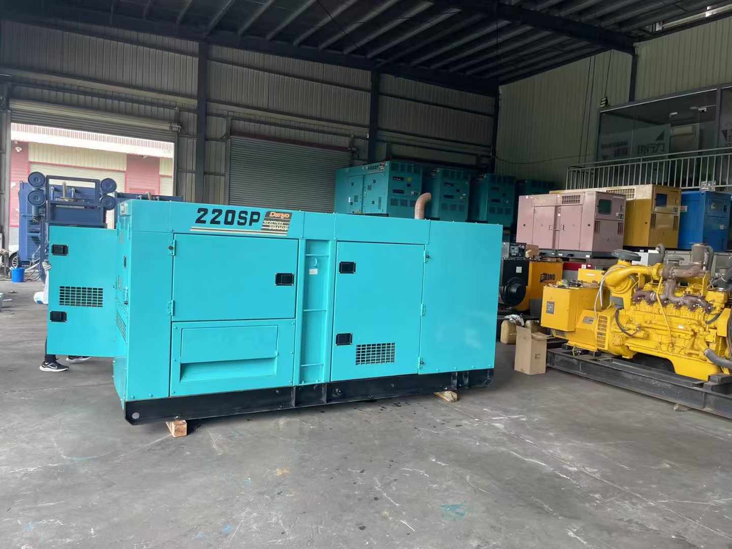 会泽800kW 柴油发电机的输出电流波动范围是多少?